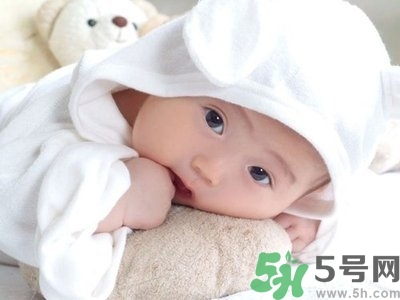 母乳的营养成分有哪些?,母乳中含有多少种营养成分