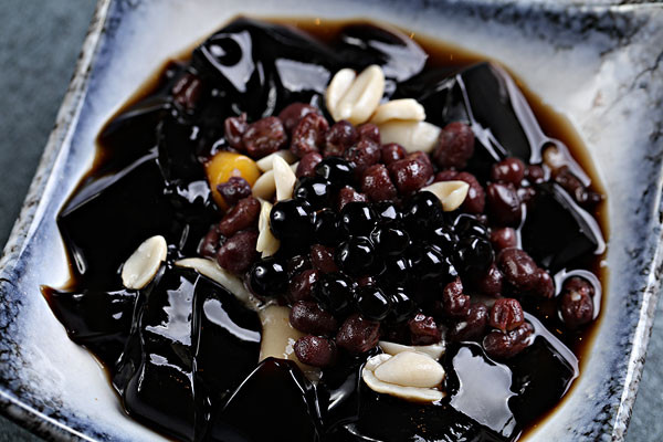 烧仙草的功效(烧仙草的功效和禁忌) 烧仙草的功效(烧仙草的功效和禁忌)