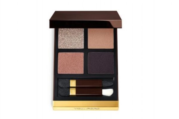 眼影保质期一般多久(眼影保质期一般多久,过期后能使用么)