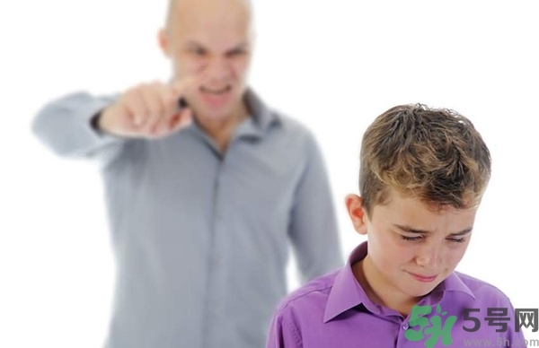 家长教育孩子常犯的错误,当孩子犯错误时家长是怎样教育孩子的 家长教育孩子常犯的错误,当孩子犯错误时家长是怎样教育孩子的