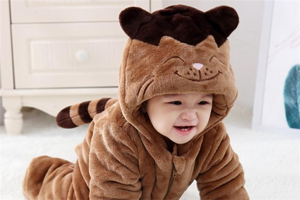 2020曹姓鼠宝宝起名,曹姓男孩名字大全2020属鼠