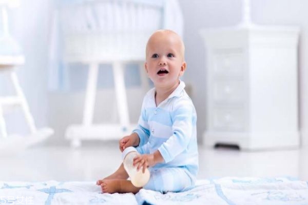 乳糖不耐受是什么意思?,乳糖不耐受是什么意思应该注意什么