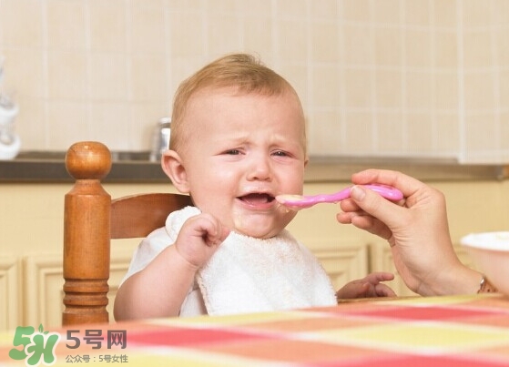 发烧抽搐是什么原因引起的,发烧抽搐是怎么回事