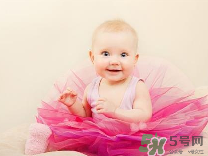 宝宝频繁吃奶会不会吃撑,宝宝一直吃奶会不会撑到 宝宝频繁吃奶会不会吃撑,宝宝一直吃奶会不会撑到