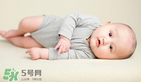 宝宝洗澡的注意事项,宝宝洗澡的注意事项有哪些