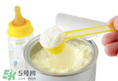 开水冲奶粉会破坏营养吗,用开水冲奶粉会破坏营养吗