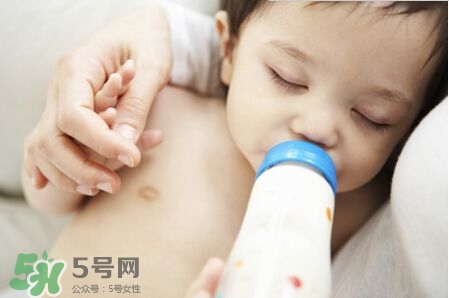 宝宝剩奶怎么处理,宝宝喝剩奶怎么办
