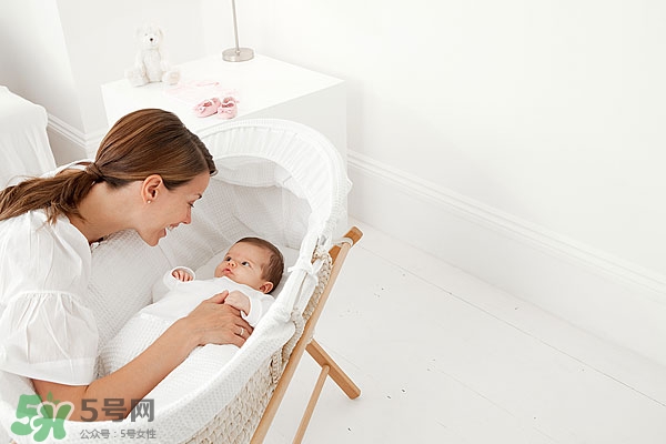 早产儿的喂养方法,早产儿营养管理指南