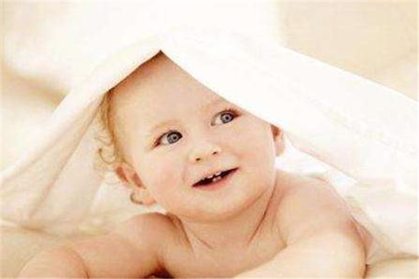 新生儿皮肤怎样护理,新生儿皮肤如何护理