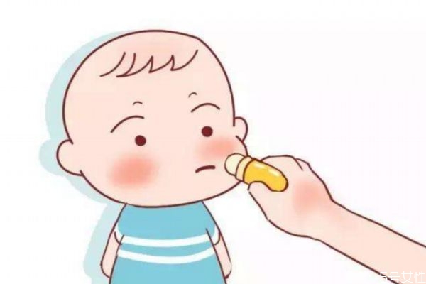 为什么婴儿嘴唇发紫检查什么问题都没有,为什么婴儿嘴唇发紫