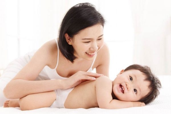 婴儿为什么晚上哭,婴儿夜哭的原因