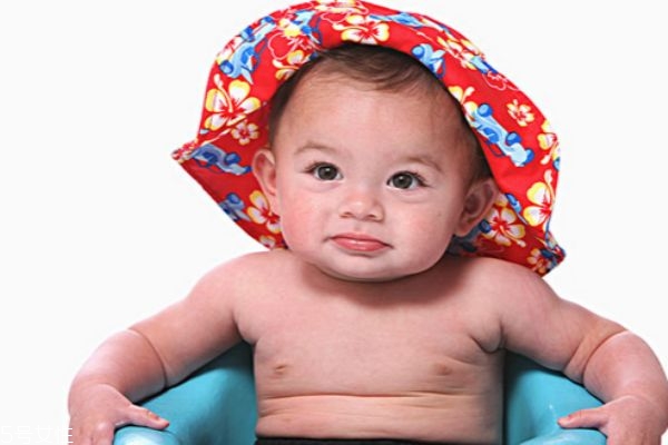 宝宝不爱洗澡的原因,宝宝为什么不爱洗澡 宝宝不爱洗澡的原因,宝宝为什么不爱洗澡