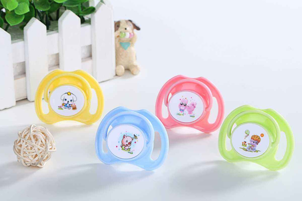 安抚奶嘴什么时候戒掉,强行戒掉安抚奶嘴需要几天