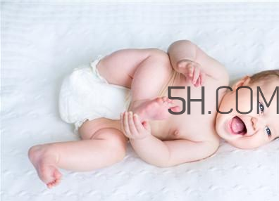 宝宝鼻子不通气是怎么回事,孩子老说鼻子不通气是怎么回事