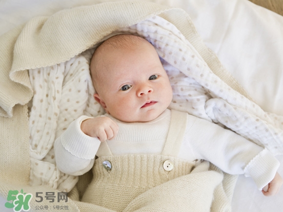 婴儿剪指甲技巧,婴儿剪指甲注意事项