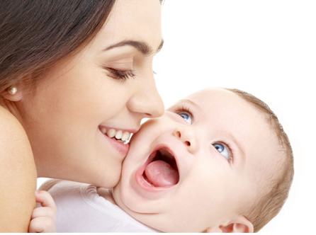 宝宝出汗了要洗澡吗,宝宝泡澡大量出汗好吗