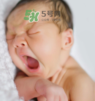 婴儿轻微咳嗽怎么办最有效的方法,三岁宝宝咳嗽特别厉害怎么办 婴儿轻微咳嗽怎么办最有效的方法,三岁宝宝咳嗽特别厉害怎么办