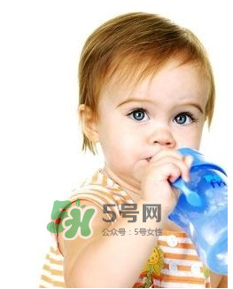 宝宝拉稀水怎么办,婴儿拉肚子脱水了怎么办