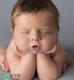 宝宝服药注意事项,小儿用药注意事项 宝宝服药注意事项,小儿用药注意事项