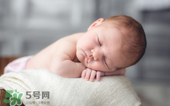 小年出生的女孩好不好,小年生的女孩好吗