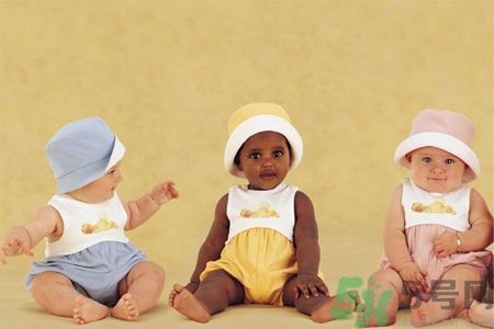 小孩皮肤怎么变白,小孩皮肤黑怎么能变白小妙方 小孩皮肤怎么变白,小孩皮肤黑怎么能变白小妙方