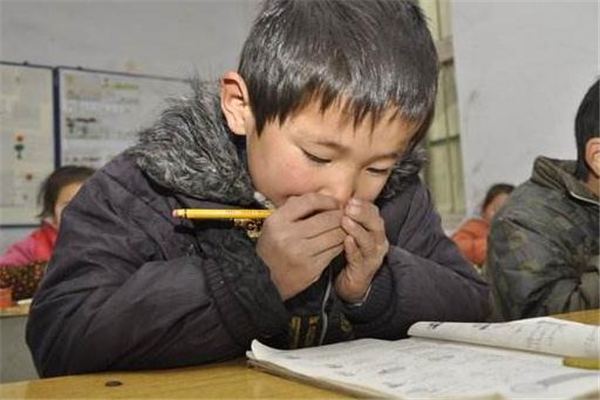 宝宝冬天怎样预防冻疮,冬季预防冻疮的小知识