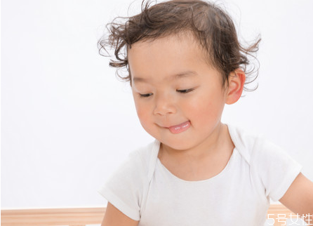 宝宝长牙发烧会反反复复吗,宝宝长牙是不是会反复发烧 宝宝长牙发烧会反反复复吗,宝宝长牙是不是会反复发烧