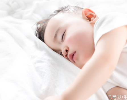 怎样让宝宝睡觉,怎样给宝宝养成良好的睡眠 怎样让宝宝睡觉,怎样给宝宝养成良好的睡眠