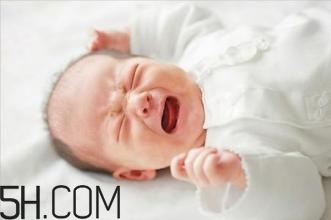 宝宝爱闹腾是什么原因,小孩特别闹腾怎么回事