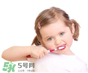 儿童换牙期间能刷牙吗?,儿童换牙期间可以刷牙吗