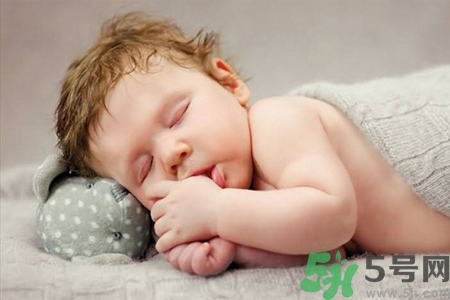 宝宝天天晚上半夜哭闹怎么办,孩子吵夜哭闹怎么办 宝宝天天晚上半夜哭闹怎么办,孩子吵夜哭闹怎么办