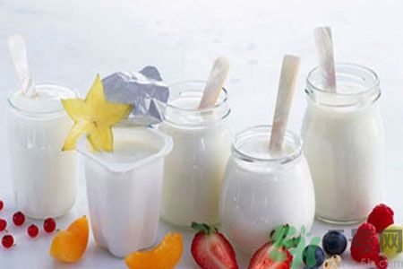 宝宝可以喝酸奶吗多大可以喝,一岁宝宝可以喝什么酸奶