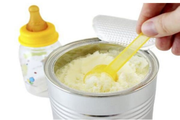 怎么给宝宝挑选奶粉,如何挑奶粉