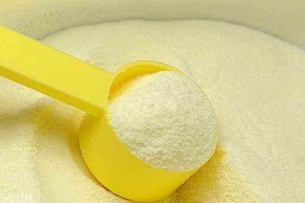 什么是配方奶粉,什么是普通奶粉,什么是配方奶粉?