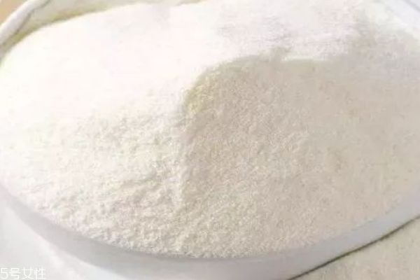 疝气宝宝喝奶粉注意事项,宝宝喝奶粉注意事项