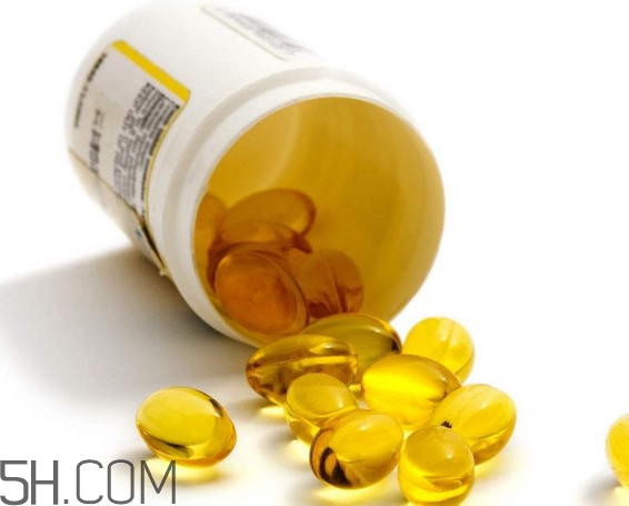 鱼肝油什么时候吃最好早上还是晚上,鱼肝油什么时候吃最好饭前还是饭后
