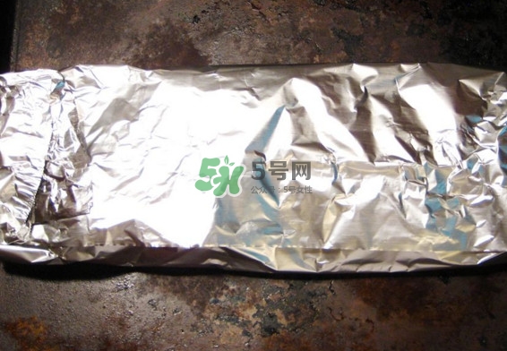 锡纸是铝箔纸吗?,锡箔纸是铝箔纸吗