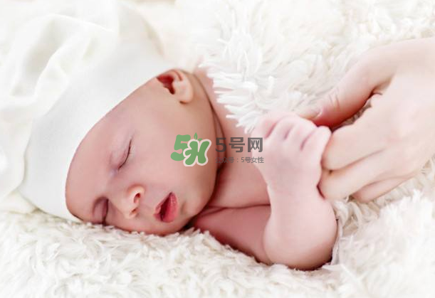 宝宝护肤品哪个牌子好,宝宝用的护肤品排行榜