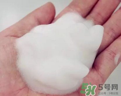 贝亲沐浴露二合一好吗,贝亲洗发沐浴二合一怎么样