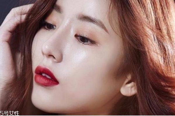 美睫小贴士(美睫小贴士图片)