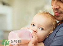 母乳成分和奶粉成分对比,母乳相近的奶粉 母乳成分和奶粉成分对比,母乳相近的奶粉