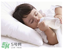 国外奶粉和国内奶粉配方差别,国版奶粉和外国的有什么不同