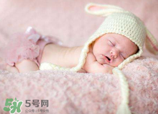 宝宝打呼噜是什么原因引起的,孩子经常打鼾的原因有哪些