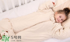 婴儿睡袋的正确使用方法,到底要不要给宝宝用睡袋