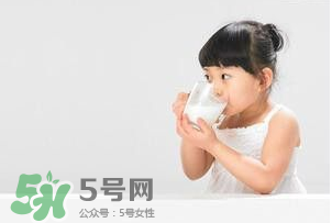 巴氏鲜奶和常温奶的区别,鲜奶和常温奶的区别 巴氏鲜奶和常温奶的区别,鲜奶和常温奶的区别