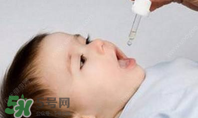 鱼肝油宝宝一天吃多少,宝宝吃鱼肝油要吃到多大