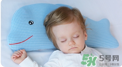 什么样的枕头不上火,宝宝用什么枕头芯好