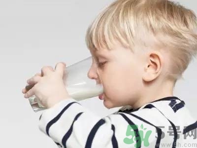 飞鹤奶粉哪个系列好?飞鹤奶粉有几个系列,飞鹤奶粉哪个系列最好