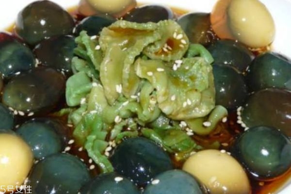 皮蛋怎么吃是最好的,皮蛋最佳吃法