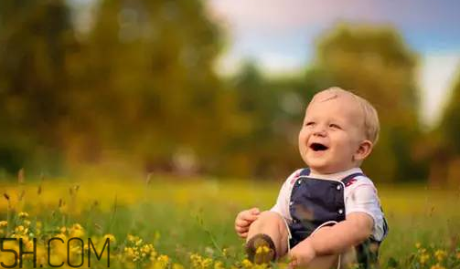 为什么 美国的收养中国,美国为什么喜欢收养孩子